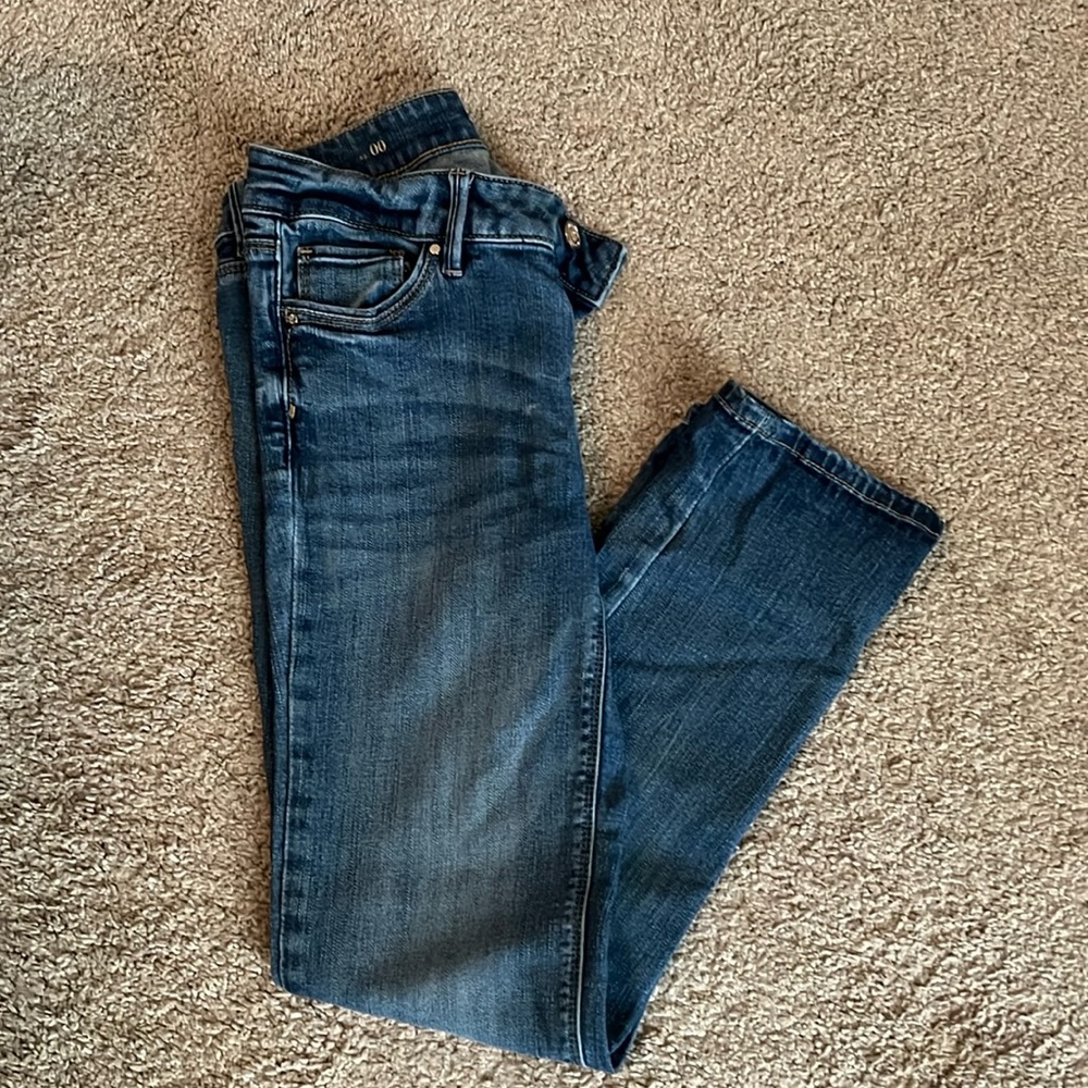 WHBM slim denim jeans. Great condition. Size 00.